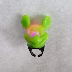 Chuck E Cheese Light-Up Ring –‎ Rare Plastic FLA201508CS Works